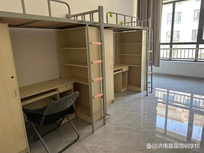 本文将从产品深刻解析的角度,探讨如何选择一家优秀的艺考文化课培训